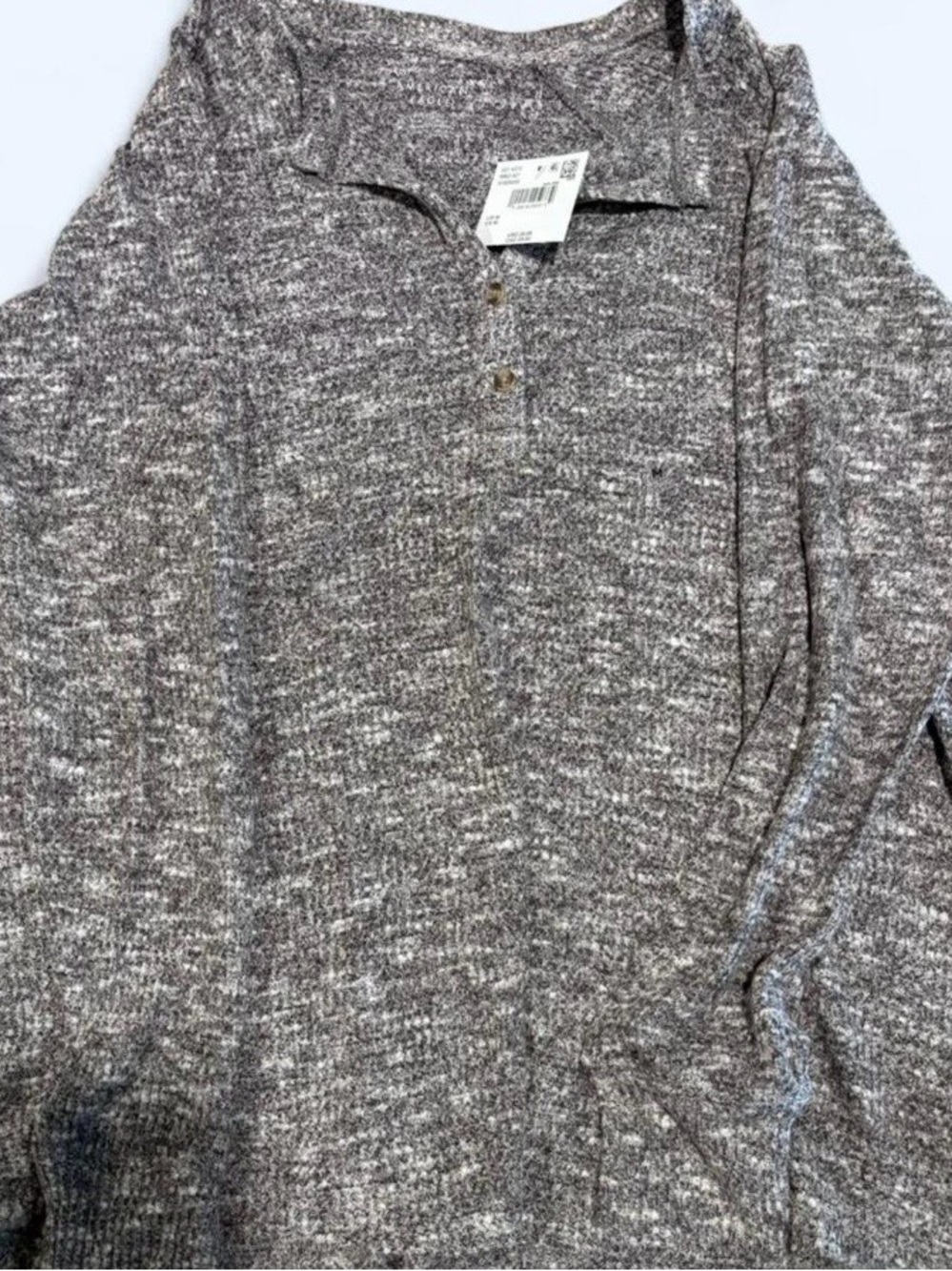 American Eagle Outfitters Heathered Gray Long Sleeve Henley Sweater